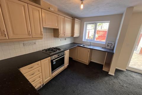 3 bedroom townhouse for sale, Anglia Drive, Swadlincote DE11