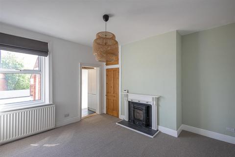 2 bedroom flat for sale, Field Street, South Gosforth, Newcastle upon Tyne