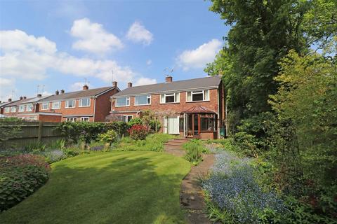 3 bedroom semi-detached house for sale, Leyfields Crescent, Warwick