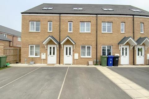 3 bedroom terraced house for sale, Eagle Drive, Humberston
