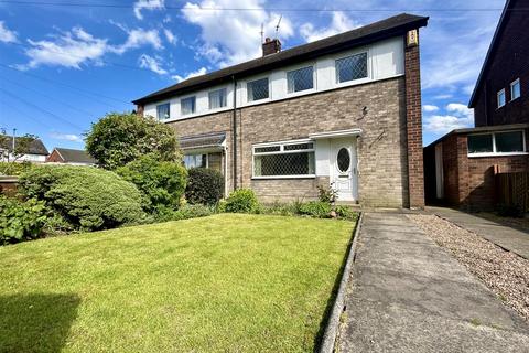 3 bedroom semi-detached house for sale, Moxon Close, Pontefract