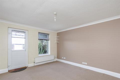 2 bedroom terraced house for sale, Lowick, York