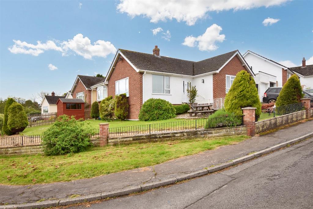 Combe Avenue, Portishead. 3 bed detached bungalow for sale £510,000