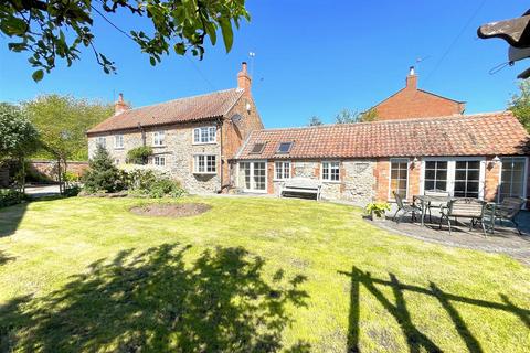 4 bedroom character property for sale, Main Road, Hawksworth