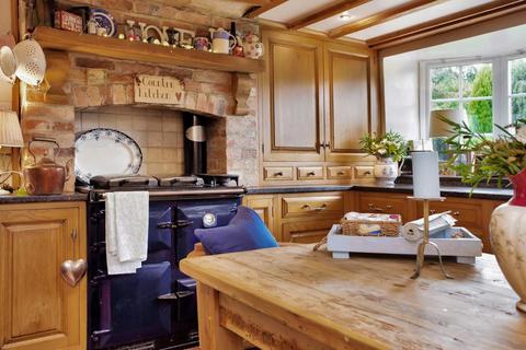 Ivy Cottage Main Road, Hawksworth, Nottingham, NG13 9DD