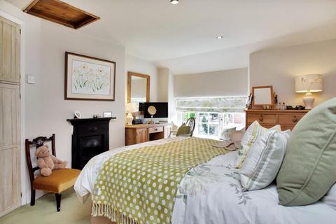 Ivy Cottage Main Road, Hawksworth, Nottingham, NG13 9DD