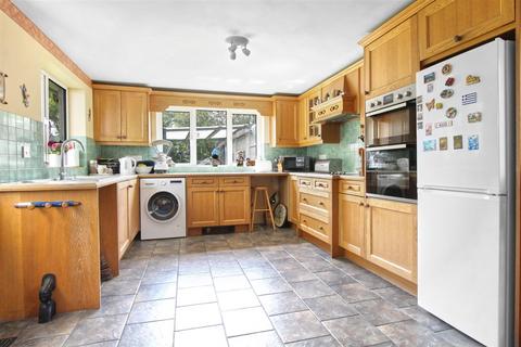 3 bedroom detached house for sale, Westmill Road, Ware