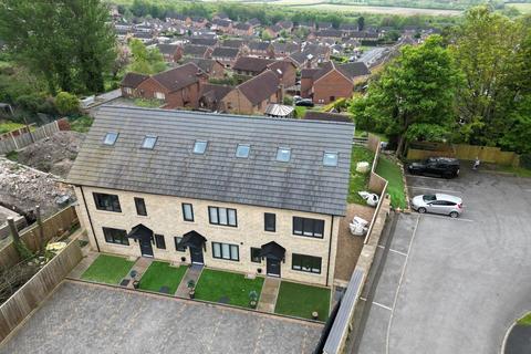 4 bedroom end of terrace house for sale, Ash Court, Kippax, Leeds