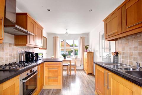 3 bedroom detached house for sale, Lunns Gardens Evesham