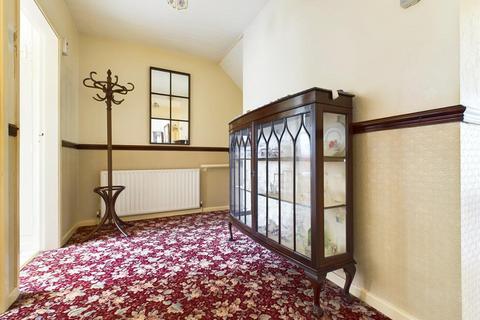 2 bedroom maisonette for sale, Salisbury Court, Querneby Road, Nottingham NG3