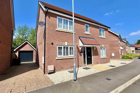 4 bedroom detached house for sale, Radcliffe Way, Great Leighs, Chelmsford