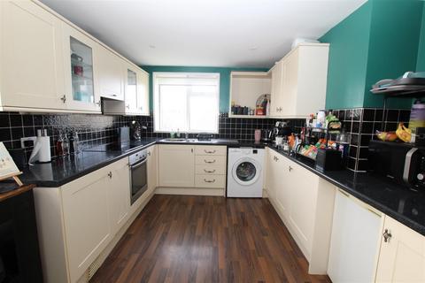 2 bedroom apartment for sale, Albany Road, Pilgrims Hatch, Brentwood