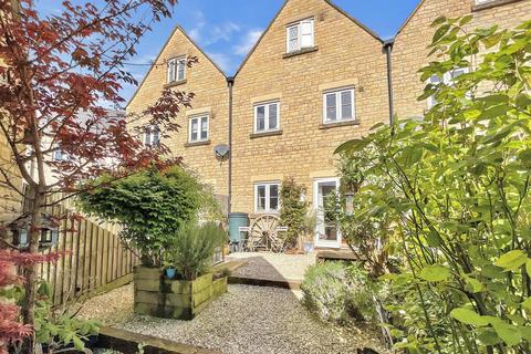 3 bedroom terraced house for sale, Moss Way, Cirencester