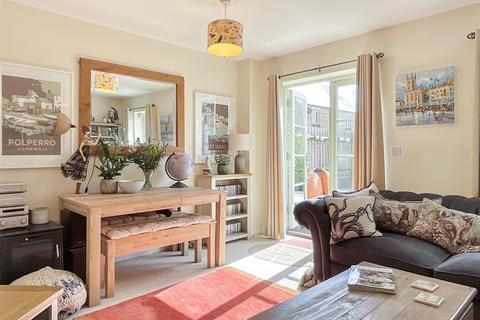 18 Moss Way, Cirencester, GL7 1RS