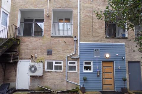 1 bedroom flat to rent, The Centre, High Street, Halstead CO9