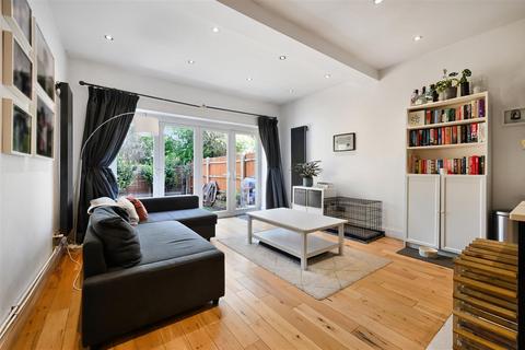 1 bedroom flat for sale, Caxton Road, Wimbledon SW19
