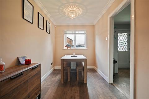 27 Brampton Meadows, Thurcroft, Rotherham, S66 9ND