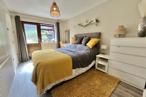 2 bedroom end of terrace house for sale, Harrison Close, Newnham GL14