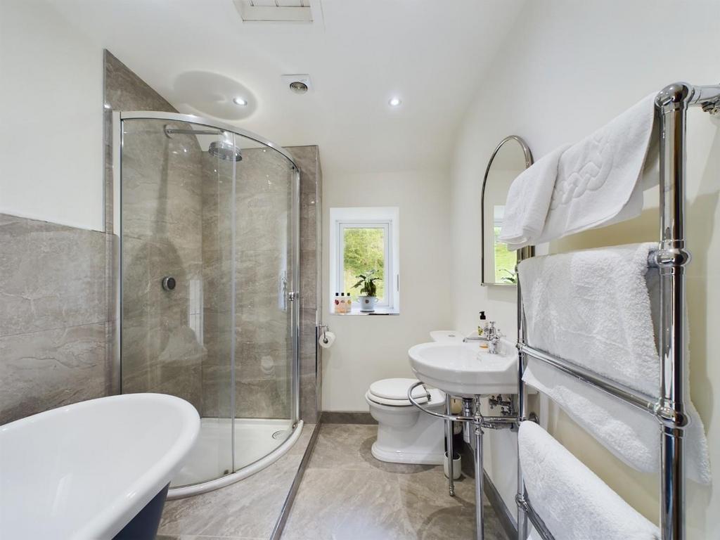 Bath &amp; Shower Room