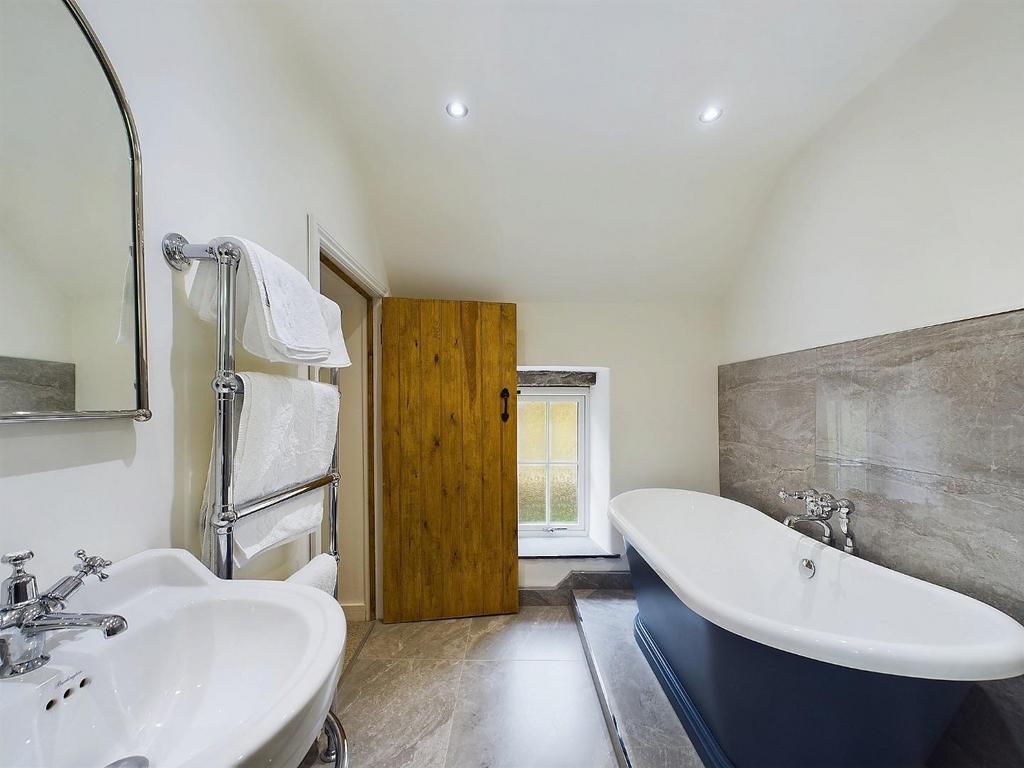 Bath &amp; Shower Room