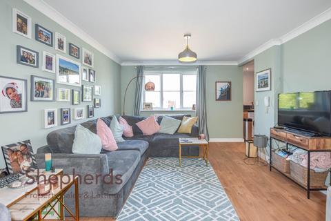1 bedroom flat for sale, Vancouver Road, Broxbourne EN10