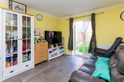 3 bedroom end of terrace house for sale, Woodhouse Gardens, Ruddington