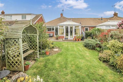 3 bedroom bungalow for sale, Elmtree Avenue, Kelvedon Hatch, Brentwood