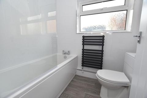 2 bedroom end of terrace house to rent, Hipper Street West, Brampton, Chesterfield, S40