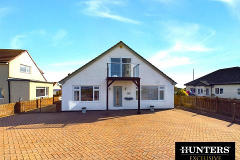 4 bedroom detached house for sale, Lighthouse Road, Flamborough, Bridlington