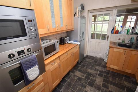 2 Fairhaven Avenue, Westhoughton, Bolton, BL5 3HE