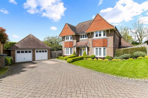 3 Bramber Close, Tadworth, KT20 5BP