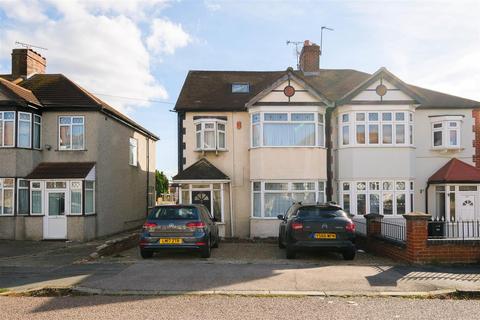 4 bedroom semi-detached house for sale, Roding Lane North, Woodford