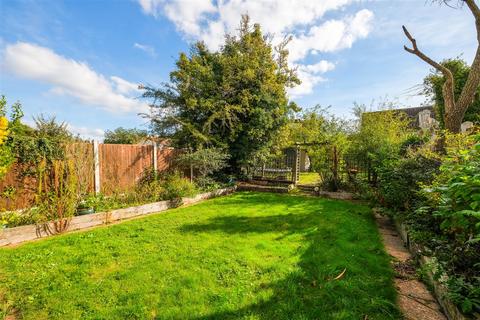 4 bedroom semi-detached house for sale, Roding Lane North, Woodford
