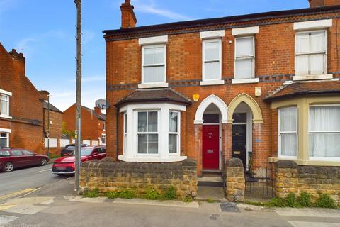 3 bedroom end of terrace house for sale, Haydn Road, Nottingham NG5