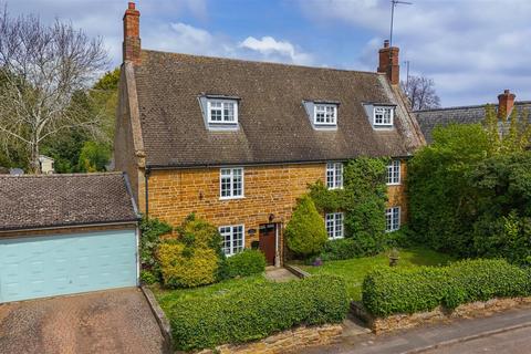 5 bedroom detached house for sale, Church Street, Rothersthorpe