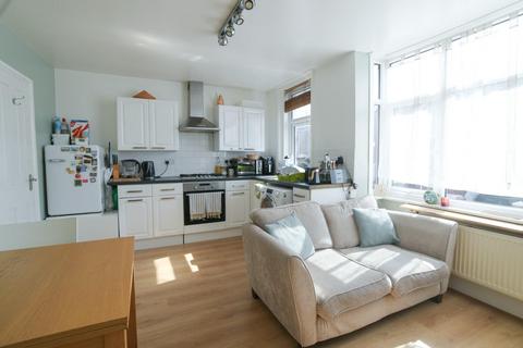 2 bedroom apartment to rent, Coronation Street, Brighton