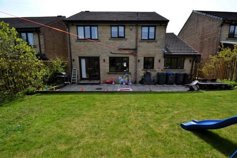 4 bedroom detached house for sale, Micklethwaite Drive, Queensbury