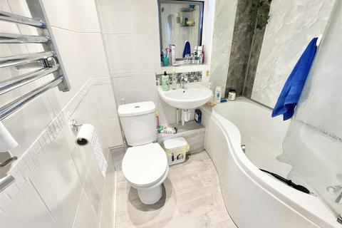 305 Hawthorn Drive, Ipswich, IP2 0QX