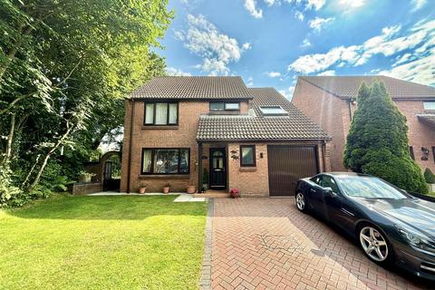 4 bedroom detached house for sale, Orchard Drive, Three Crosses, Swansea