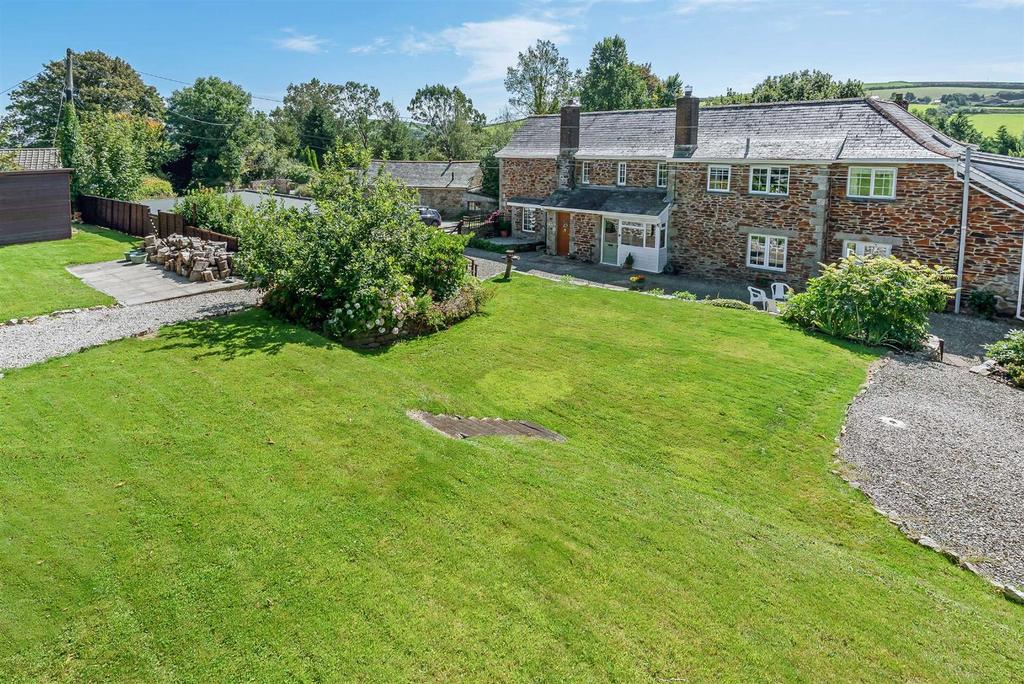 St Wenn 6 bed detached house for sale £725,000