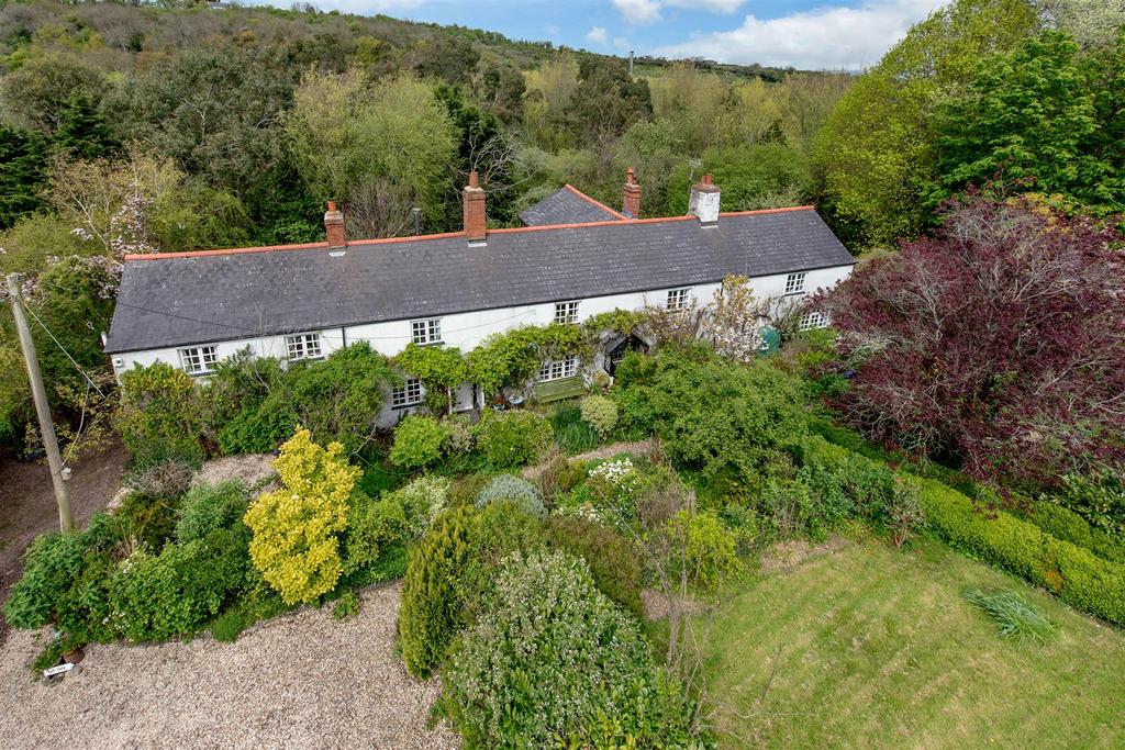 Watchet 6 bed detached house for sale £799,950