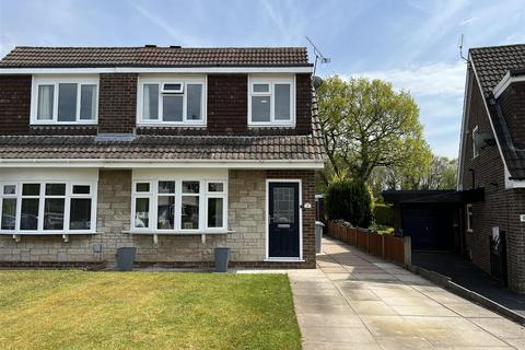4 Camborne Close, Congleton, CW12 3BG