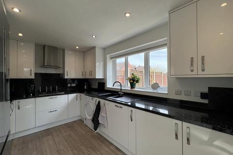 4 Camborne Close, Congleton, CW12 3BG