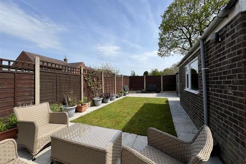 4 Camborne Close, Congleton, CW12 3BG