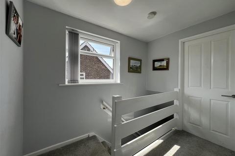 4 Camborne Close, Congleton, CW12 3BG