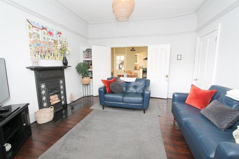 25 Park Road, Wallington, SM6 8AA