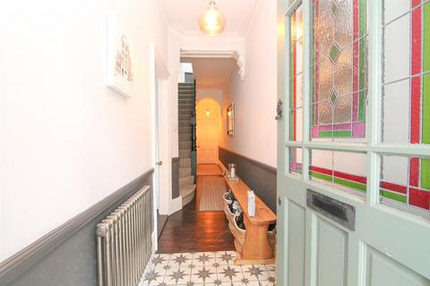 25 Park Road, Wallington, SM6 8AA