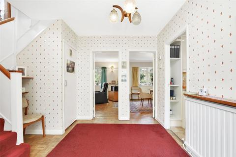 3 bedroom link detached house for sale, Courthouse Road, West Finchley, N12