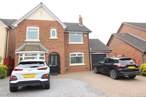 4 bedroom detached house for sale, Largo Gardens, Darlington, DL1