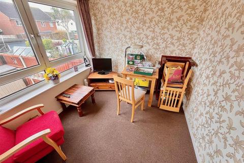 2 bedroom terraced house for sale, Dolman Close, Great Yarmouth